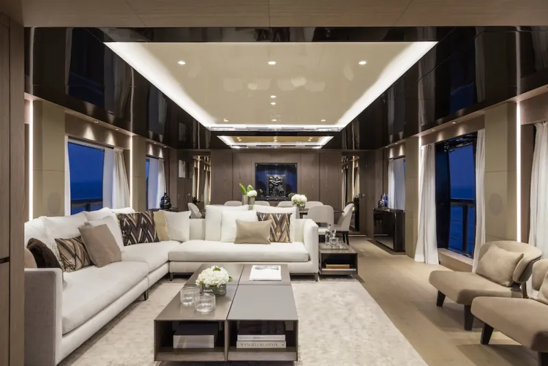 يخت الفخامة الفائقة «Custom Line 106» من «Ferretti Group»