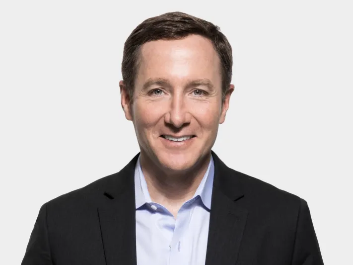 من مليونير إلى ملياردير.. والسر كورونا والرياضة المنزلية