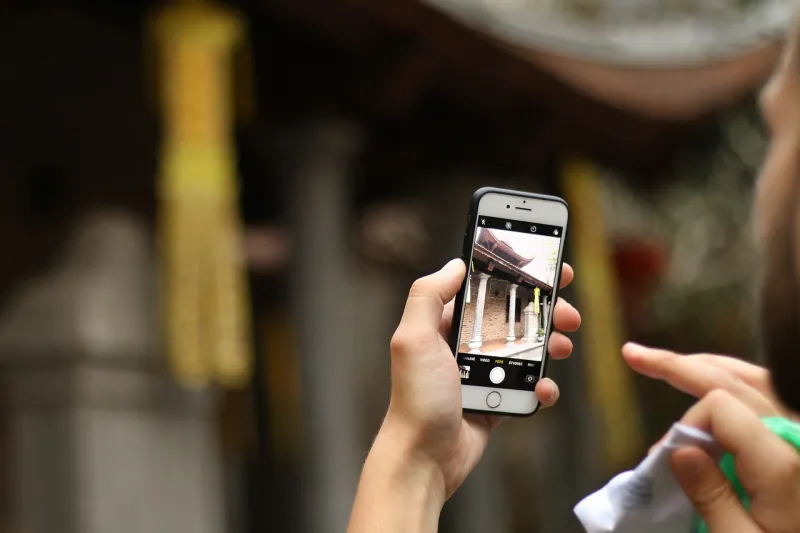 علامة بهواتف آيفون تنذر بوجود برنامج تجسس..اكتشفها الآن