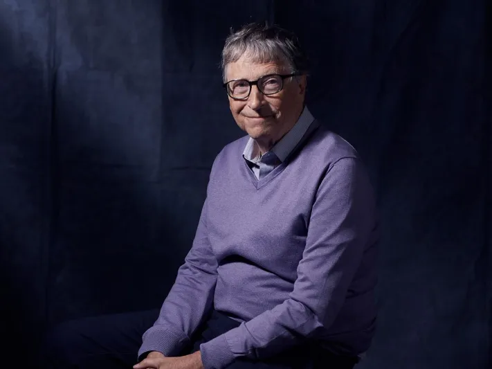 بيل غيتس يسخر من مقارنة إيلون ماسك بستيف جوبز