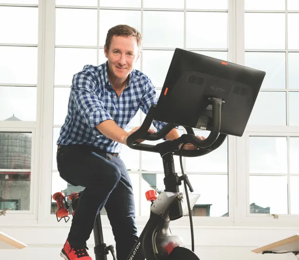 دروس من رحلة جون فولي المذهلة.. الرجل الذي عمل في كل المجالات 