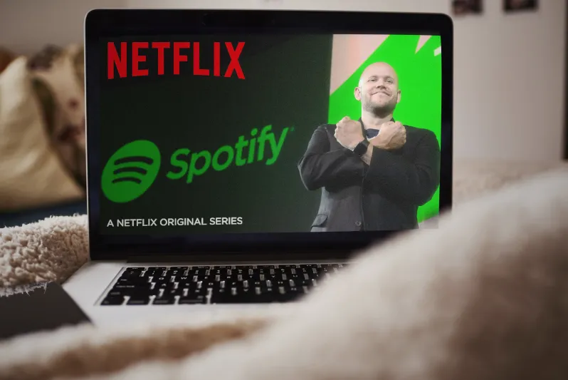 قصة نجاح "Spotify" مسلسل على منصة نيتفليكس