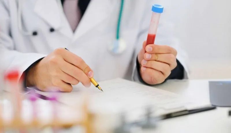 كيف تعرف فصيلة دمك؟ هكذا يتوارثها أبناؤك