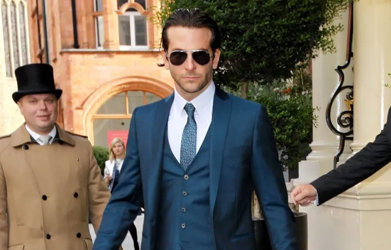 موديلات فيست بدلة رجالي كلاسيكية.. تجنب هذه الأخطاء لطلة أنيقة