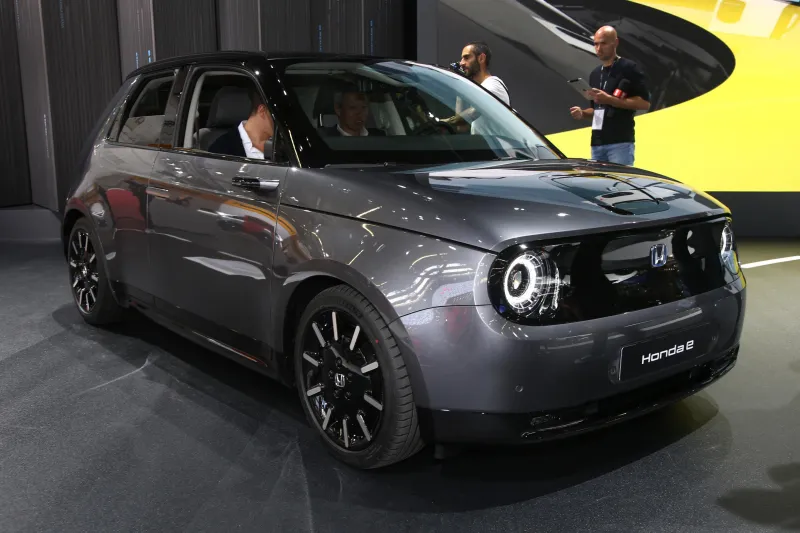 السيارات الكهربائية 2020.. هل ستحتل مكان سيارات الوقود؟