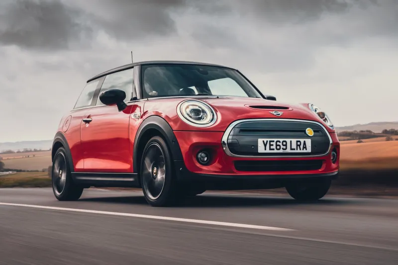 السيارات الكهربائية 2020.. هل ستحتل مكان سيارات الوقود؟