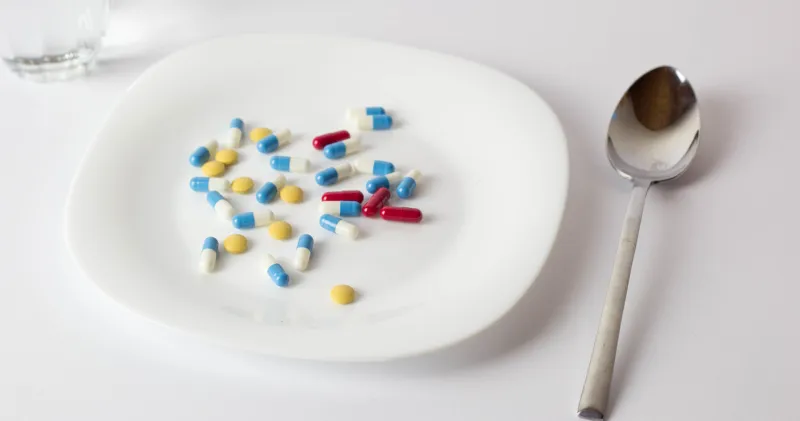 ماذا سيحدث لجسمك عند بلع دواء منتهي الصلاحية؟