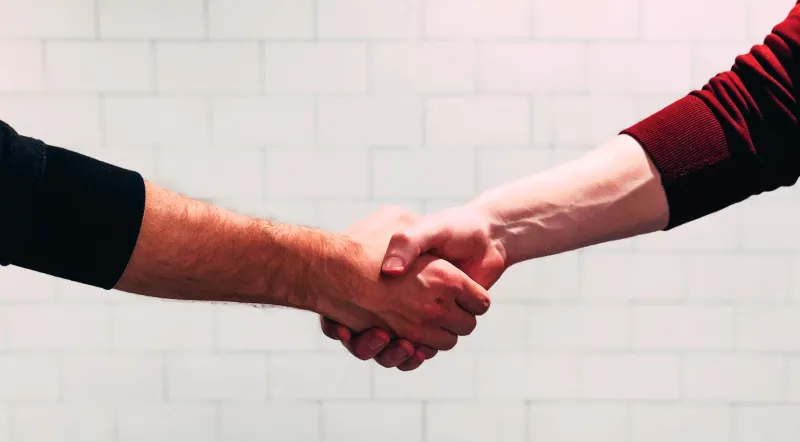 هل تُعرب عن امتنانك بالطريقة الصحيحة؟ إليك أفضل طريقة لشكر الآخرين 