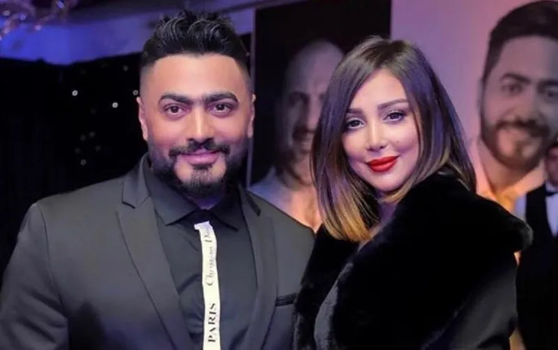 رد فعل تامر حسني على معجب حاول الاقتراب من زوجته (فيديو)
