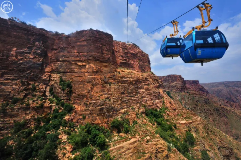 أماكن سياحية في أبها عليك زيارتها.. عروس الجبل في أحسن حلة