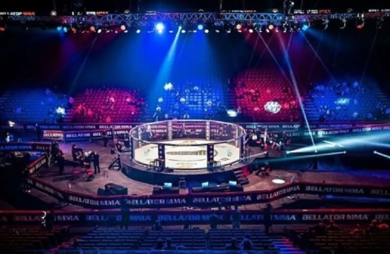 «ربطة العنق اليابانية»..مقاتل يجبر منافسه على الاستسلام بحركة نادرة (فيديو)