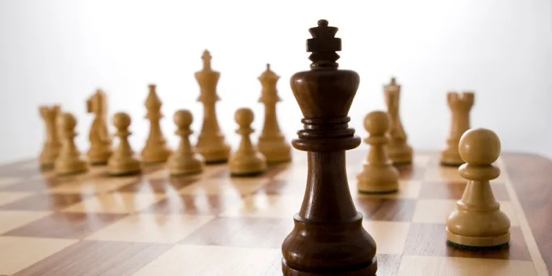 في عالم الأعمال .. هل أنت قائد أم سياسي؟