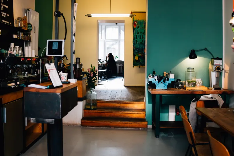 كيف شكلت الثورات الصناعية مهام إدارة الموارد البشرية؟