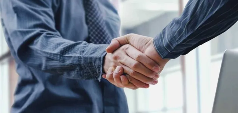 أسباب تعرق القدمين واليدين.. كيف تسيطر على هذه الظاهرة؟