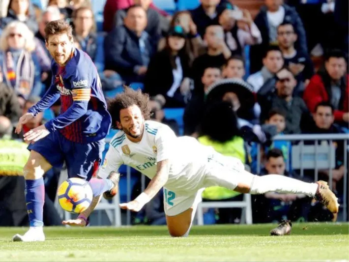 صور| منذ 118 عاماً وحتى الآن.. أبرز اللقطات التاريخية في تاريخ الكلاسيكو