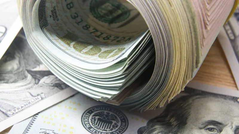 عندما يبتسم الحظ .. أمريكي ارتكب خطأ فربح مليوني دولار