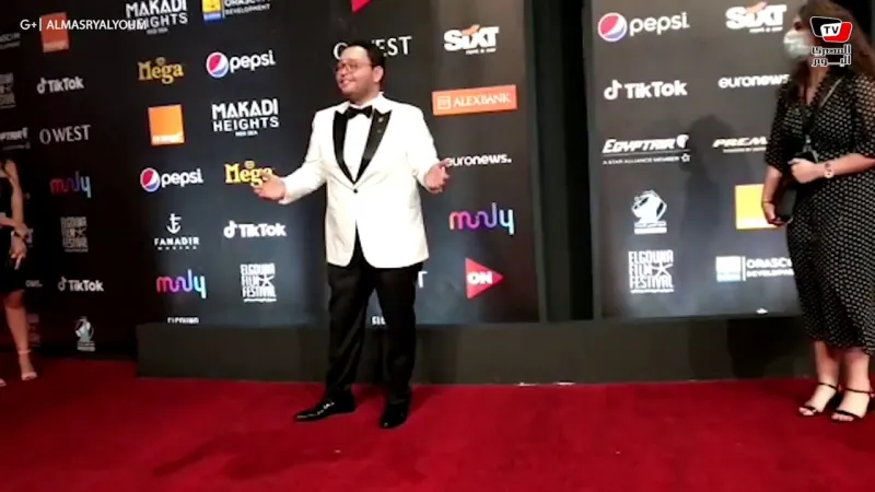 أبرز أخطاء إطلالات النجوم الرجال في مهرجان الجونة السينمائي (صور)