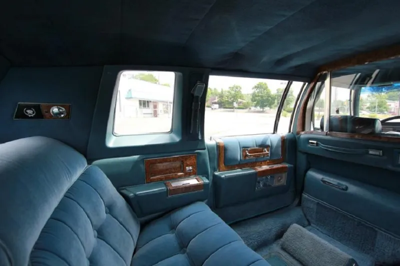 بقيمة 1.6 مليون دولار..المواصفات الحصرية لسيارة ترامب المصفحة (فيديو)