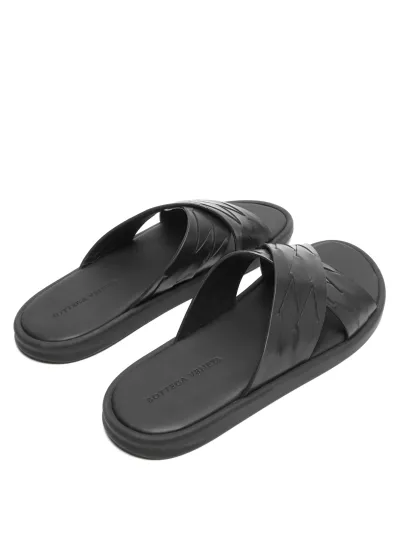 تعرف على أفخم موديلات السليبر الرجالي في 2021.. لأناقة تبدأ من القدمين