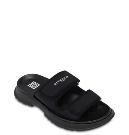 تعرف على أفخم موديلات السليبر الرجالي في 2021.. لأناقة تبدأ من القدمين