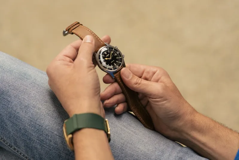 ساعة لونجين لاجند دايڤر ترتدي البرونز