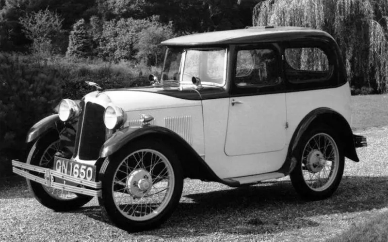 إحدها بقوة 4 أحصنة فقط...أول موديلات أشهر السيارات في العالم