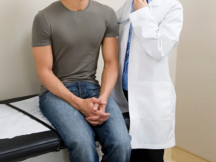 أكثر أمراض تصيب الرجال.. الشلل الارتعاشي والسرطان أبرزها