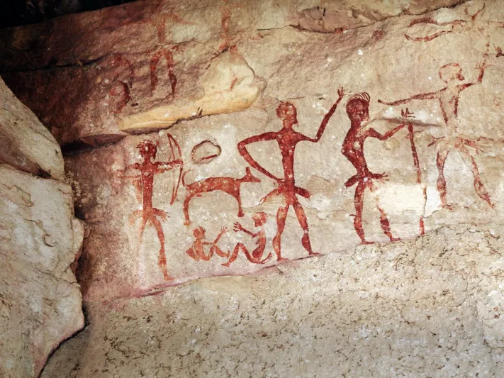 خلافاً لكل المعتقدات.. نساء ما قبل التاريخ شركاء للرجال في الصيد والحرب