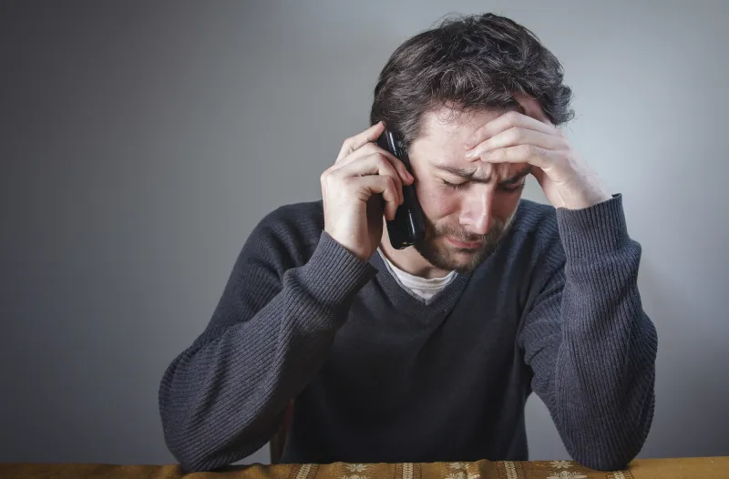 ما العلاقة بين الهواتف الذكية والقلق والاكتئاب؟