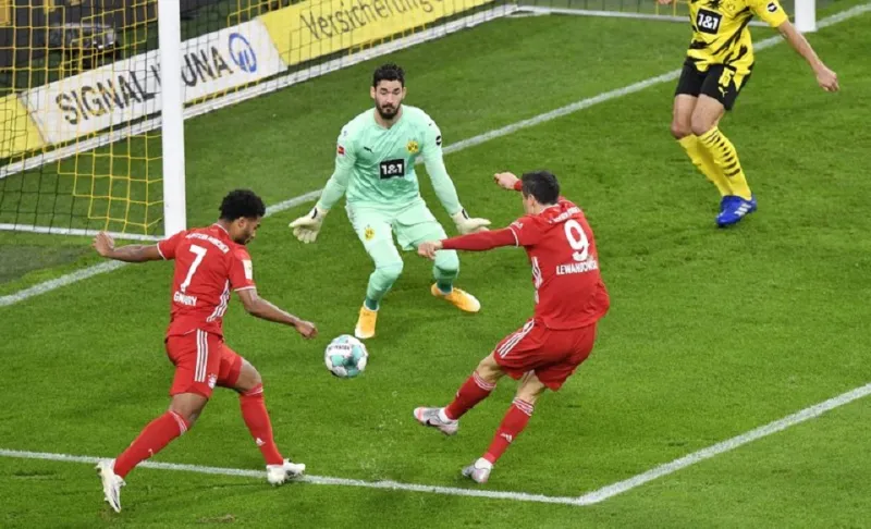 سحرت العالم بأسره..شاهد أجمل الأهداف الأكروباتية في تاريخ الدوري الألماني 