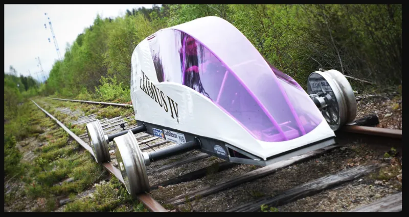 هذه السيارة بإمكانها قطع نصف العالم بـ"لتر واحد من الوقود"! (فيديو)