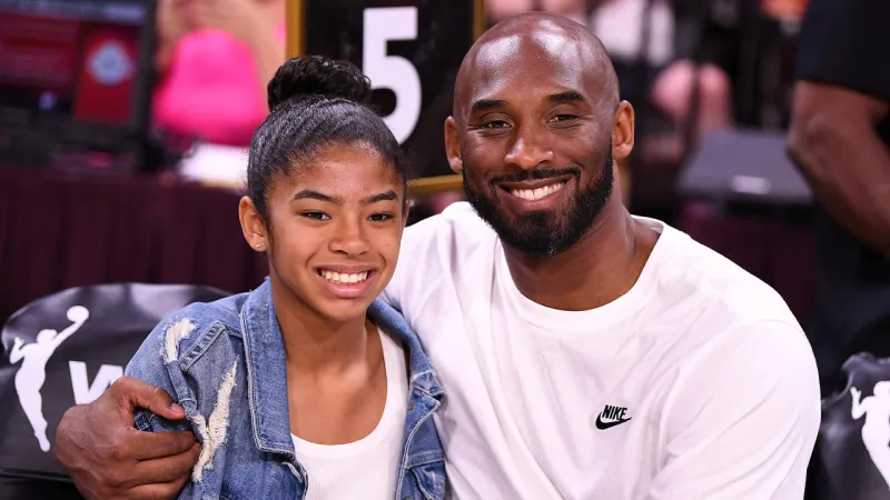 آخرهم كوبي براينت..مشاهير يجنون الملايين سنوياً من قبورهم