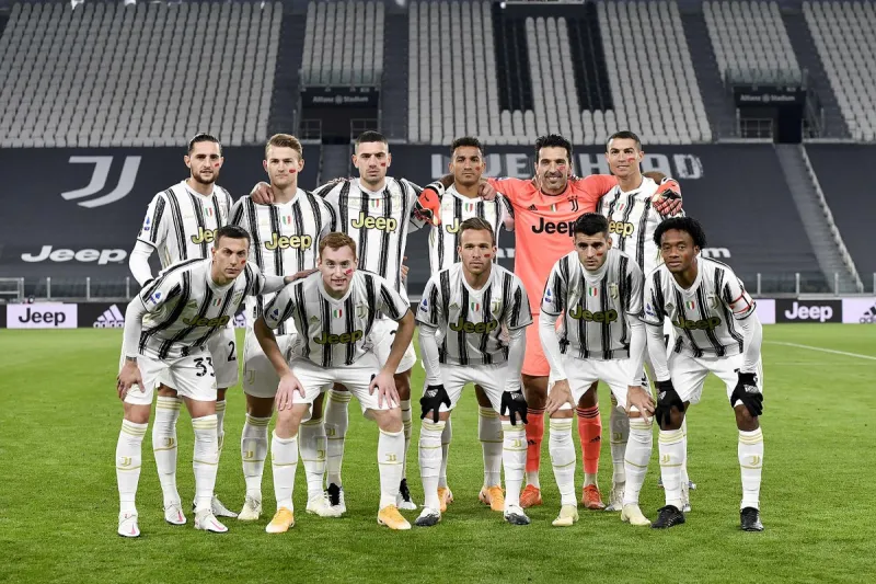 ما السر وراء ظهور علامة حمراء في وجوه لاعبي الدوري الإيطالي؟