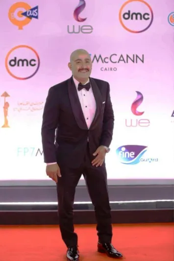 كلاسيكية بلمسات شبابية.. شاهد إطلالات نجوم مهرجان القاهرة السينمائي