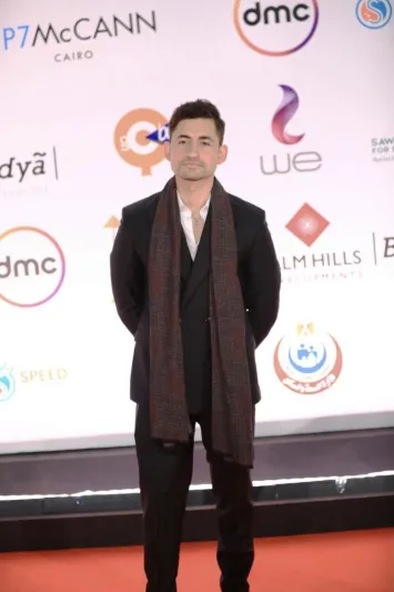 كلاسيكية بلمسات شبابية.. شاهد إطلالات نجوم مهرجان القاهرة السينمائي