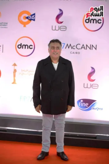 كلاسيكية بلمسات شبابية.. شاهد إطلالات نجوم مهرجان القاهرة السينمائي