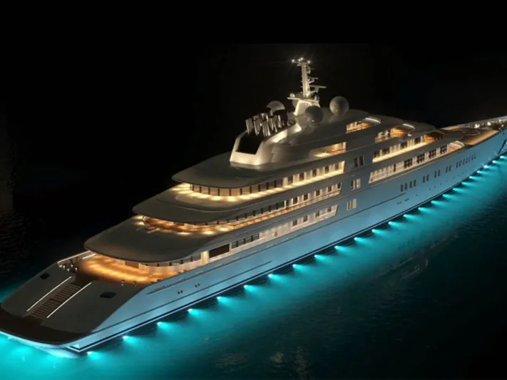 بطول 180 مترا واستغرق بناؤه 3سنوات كاملة.. شاهد يخت عزام الأكبر في العالم