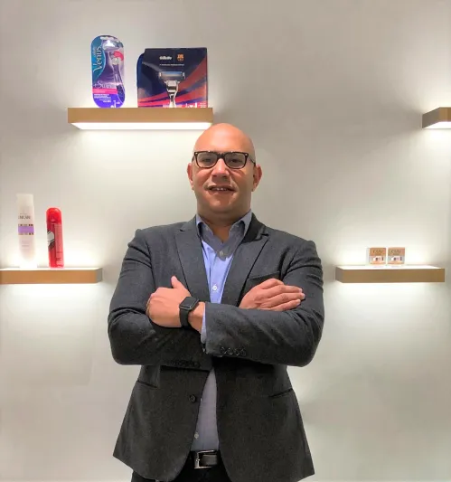 اكتشف ماكينة الحلاقة الفاخرة الجديدة المتطورة تقنياً