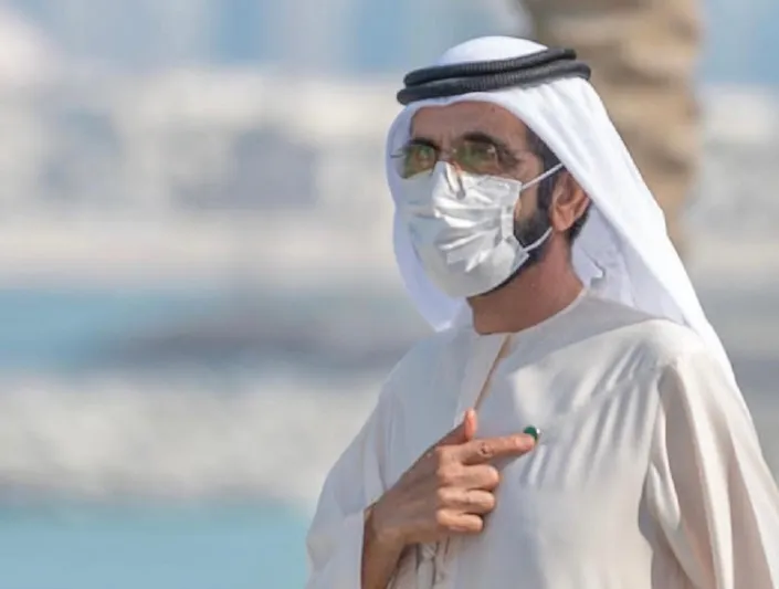 سر «الشارة الخضراء» المعلقة على صدر الشيخ محمد بن راشد آل مكتوم؟