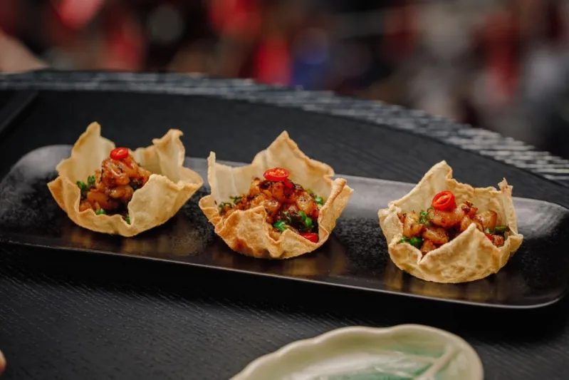 مطعم هوتونج يرتقي بعروض موسم الاحتفالات إلى آفاق جديدة 