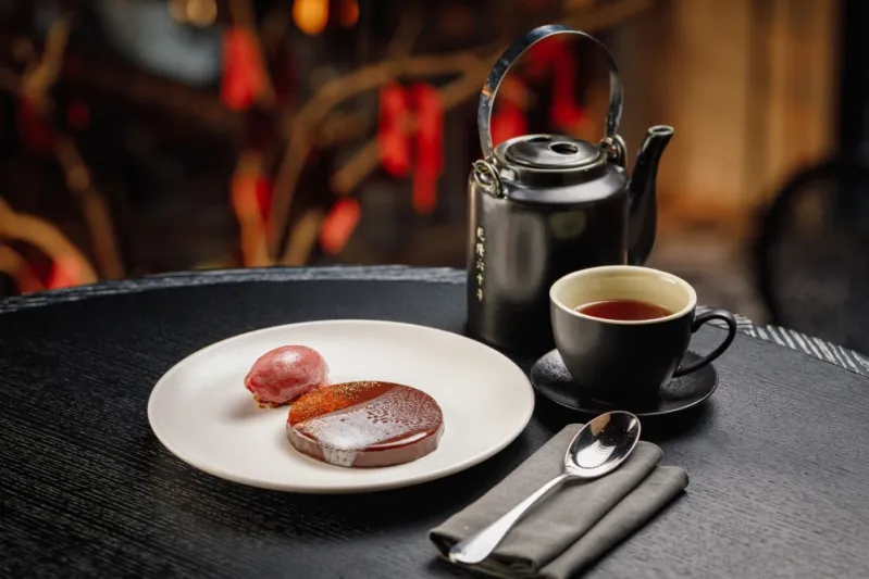 مطعم هوتونج يرتقي بعروض موسم الاحتفالات إلى آفاق جديدة 