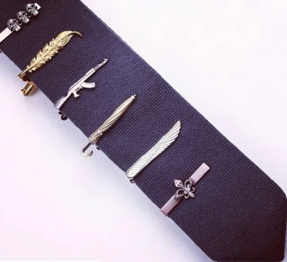 إكسسوارات البدلة الرسمية: هذا ما تحتاج إليه لطلة مثالية 