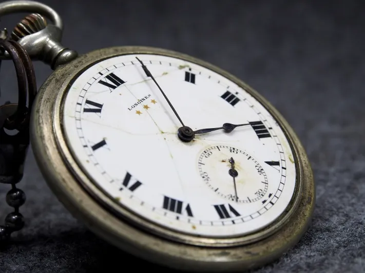 بـ27 ألف دولار.. فضيحة سرقة ساعة هدية من الرئيس الأمريكي في بريطانيا