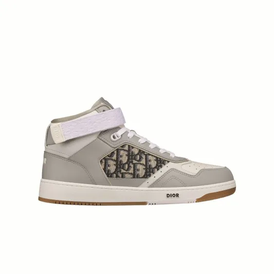 "ديور" DIOR   تقدّم الحذاء الرياضي "بي 27" الجديد