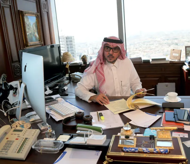 رجل الأعمال علي العثيم: ابحثوا عن الفرص ولا تنتظروها.. أستمتع بعملي والسر بالشغف والفائدة