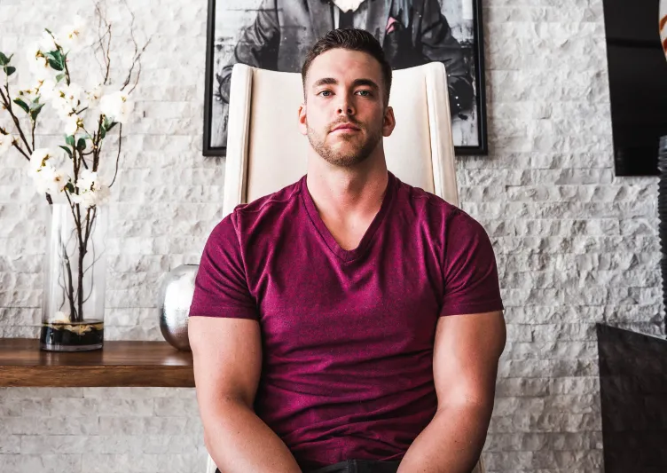 مليونير بدأ من الصفر يكشف الطريق الصحيح لجني الثروات