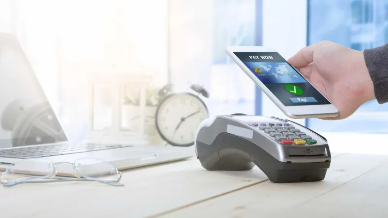 حيل ذكية لتوفير المال عند الشراء عبر بطاقة الائتمان