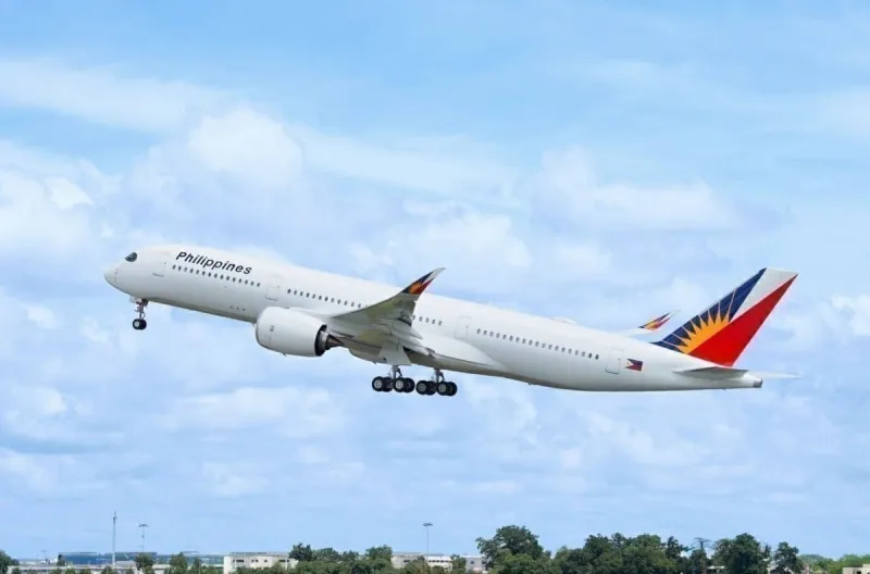 لماذا يتجنب الأصفر؟ مضيفات الطيران يكشفن أسرار تأثير الألوان على المسافرين