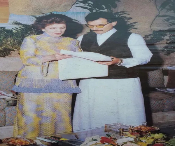 من هي الأميرة منى رياض الصلح أم الوليد بن طلال؟