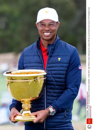 الأحمر لون القوة والعاطفة.. دليل الرجل العصري لارتداء اللون الأحمر 